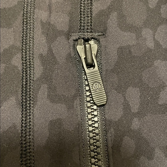 Lululemon Define Jacket - Picture 6 of 7